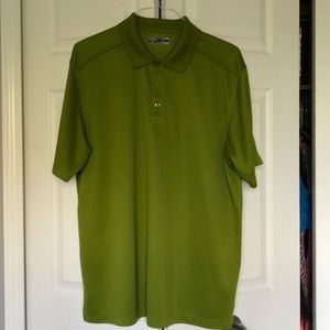 SALE - Callaway men’s green golf tee shirt